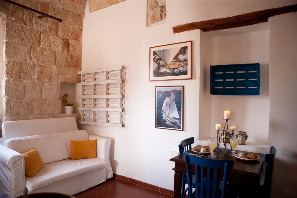 Levante Rooms โปลีญาโนอามาเร ภายนอก รูปภาพ